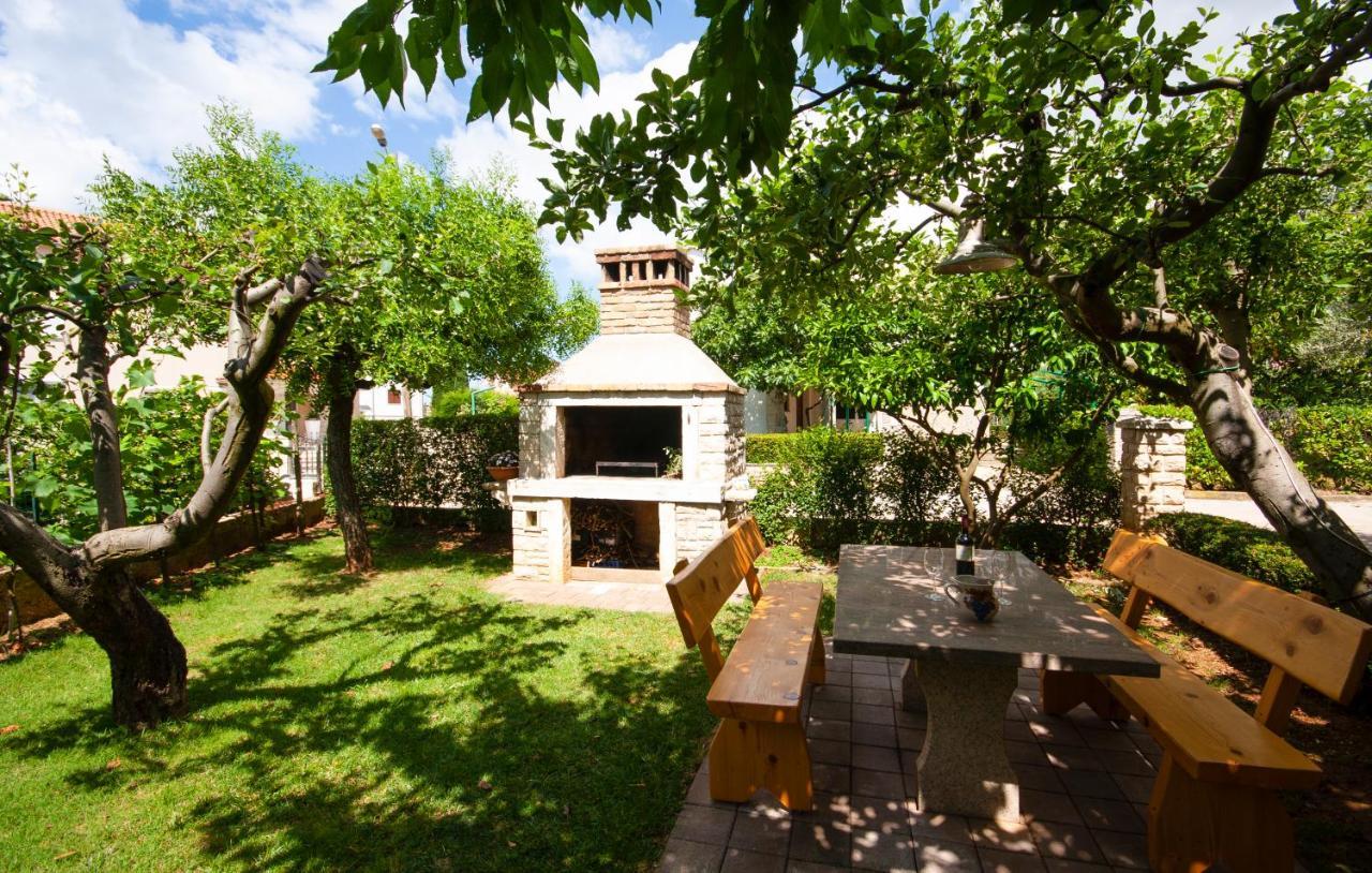 מדולין Guest House Ljubica מראה חיצוני תמונה