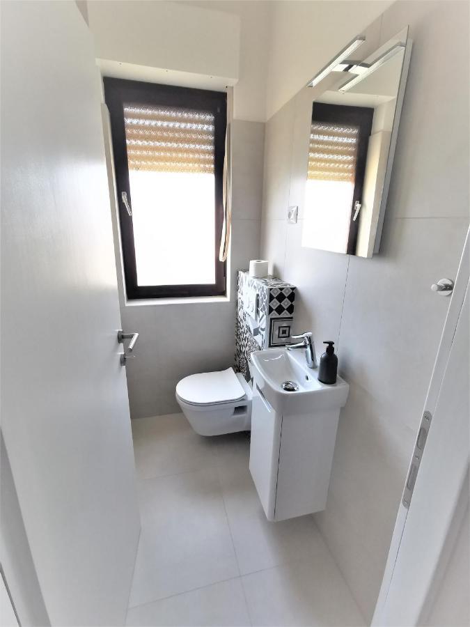 מדולין Guest House Ljubica מראה חיצוני תמונה
