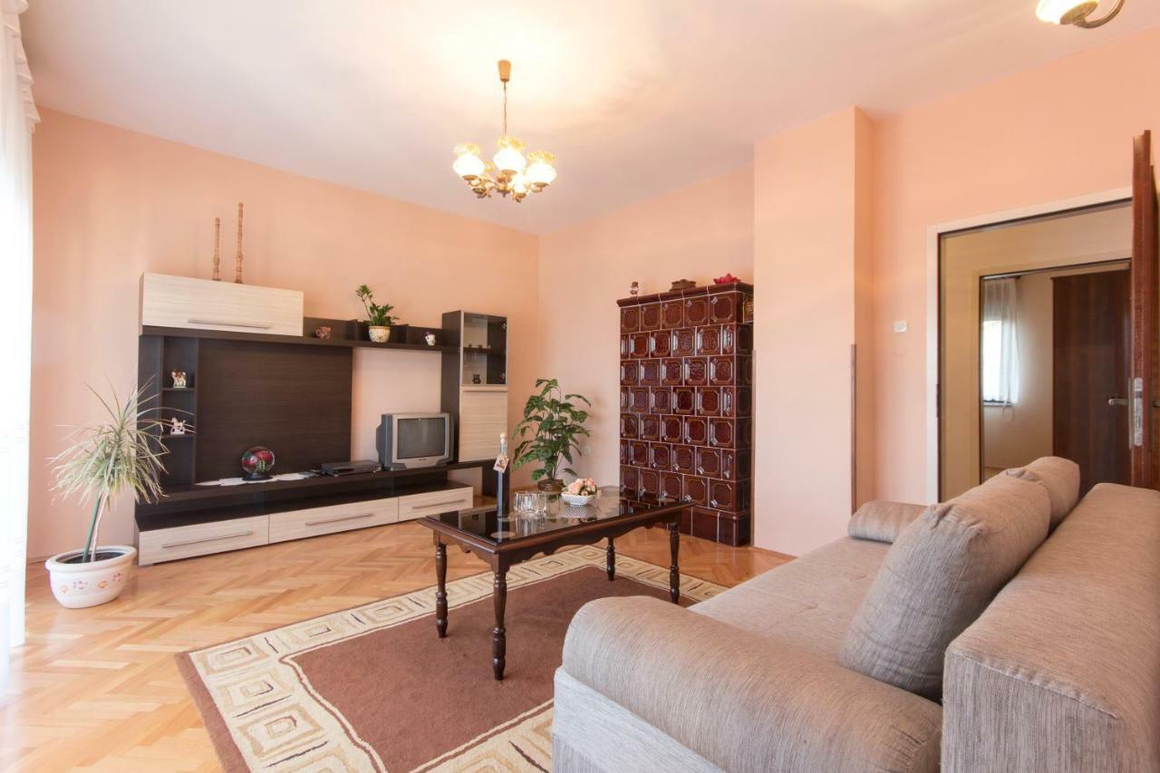 מדולין Guest House Ljubica מראה חיצוני תמונה