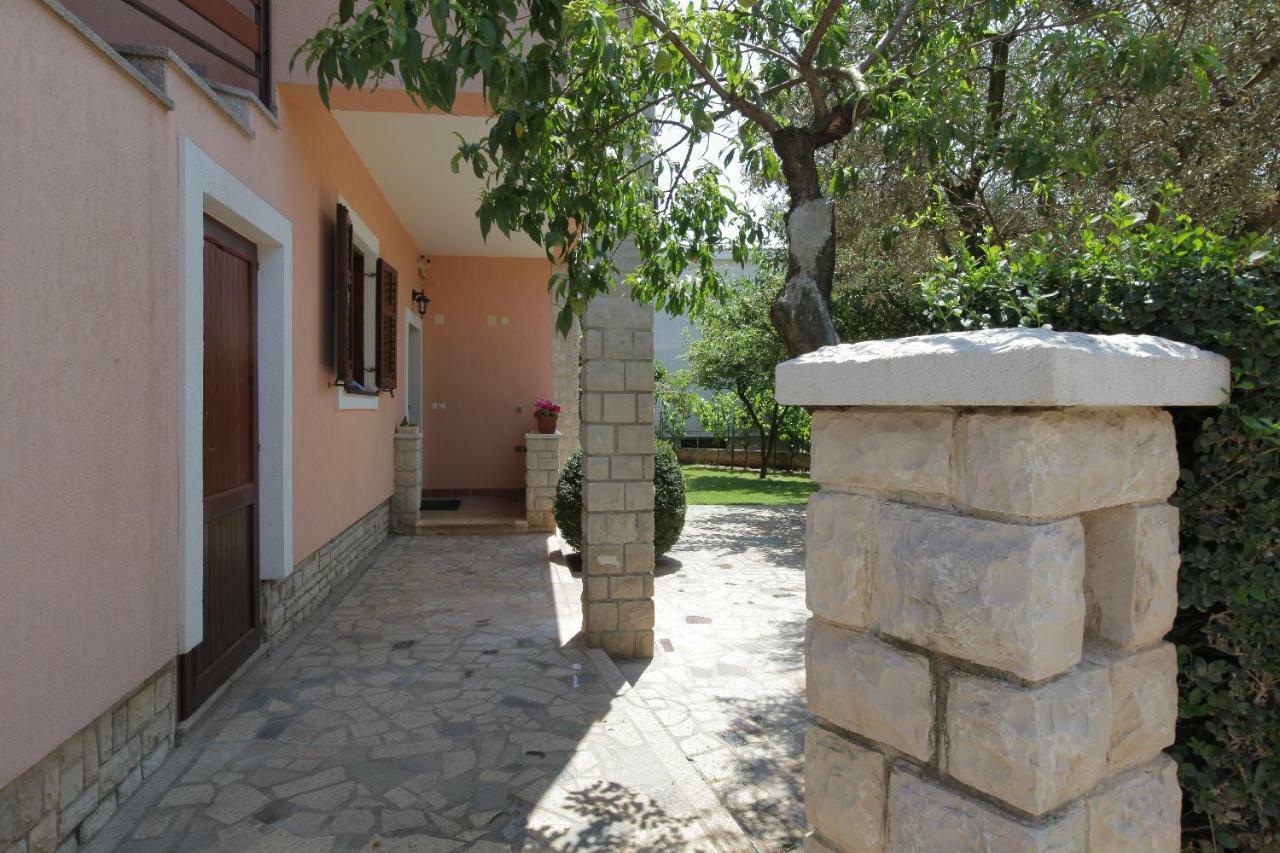 מדולין Guest House Ljubica מראה חיצוני תמונה