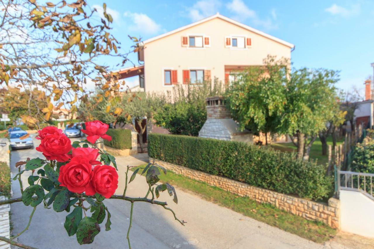 מדולין Guest House Ljubica מראה חיצוני תמונה