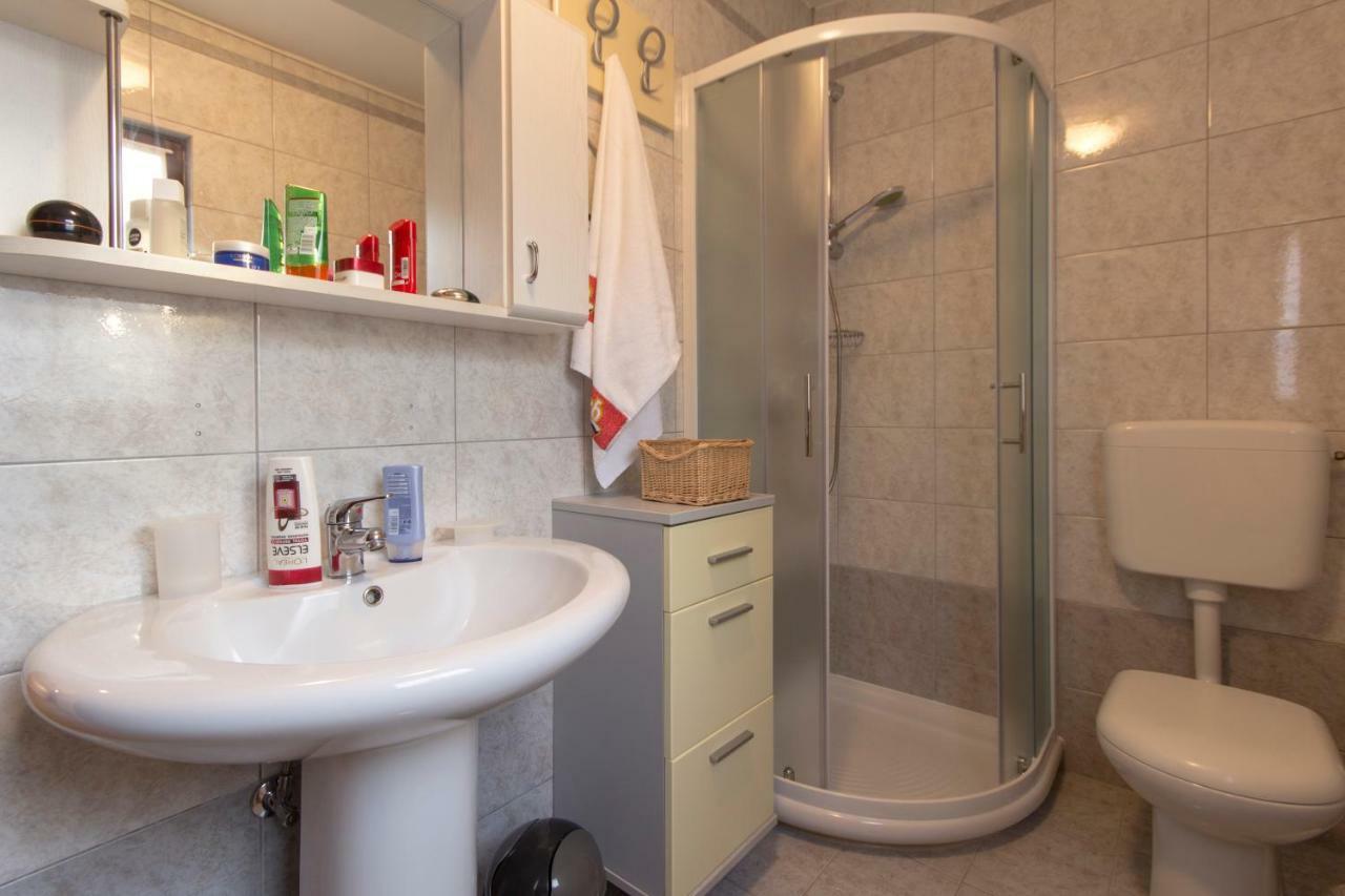 מדולין Guest House Ljubica מראה חיצוני תמונה